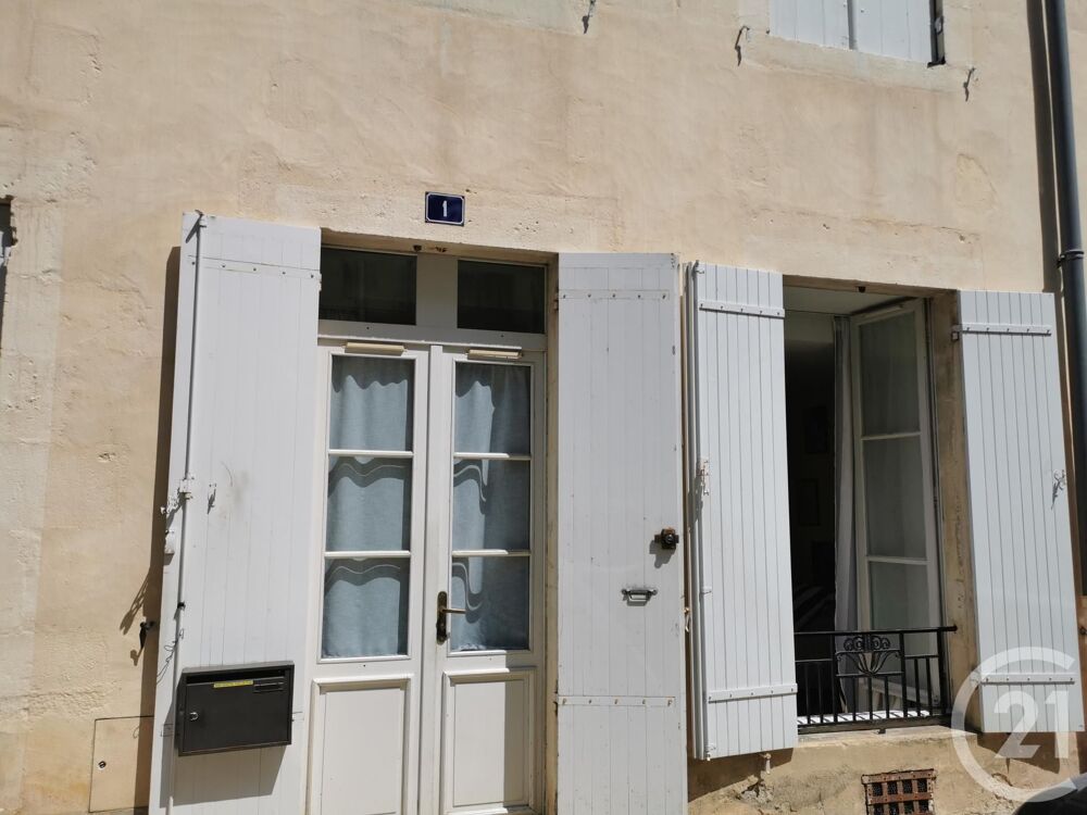 Découvrez cet appartement meublé idéalement situé en cen....