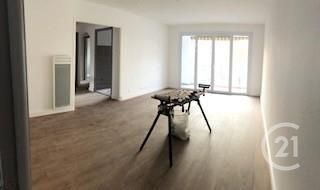  Appartement à louer 4 pièces 80 m²