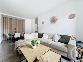  Appartement à louer 4 pièces 85 m²