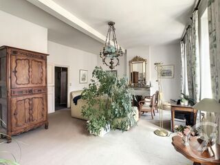  Immeuble à vendre 1230 m²