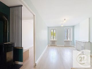  Maison à louer 6 pièces 209 m²