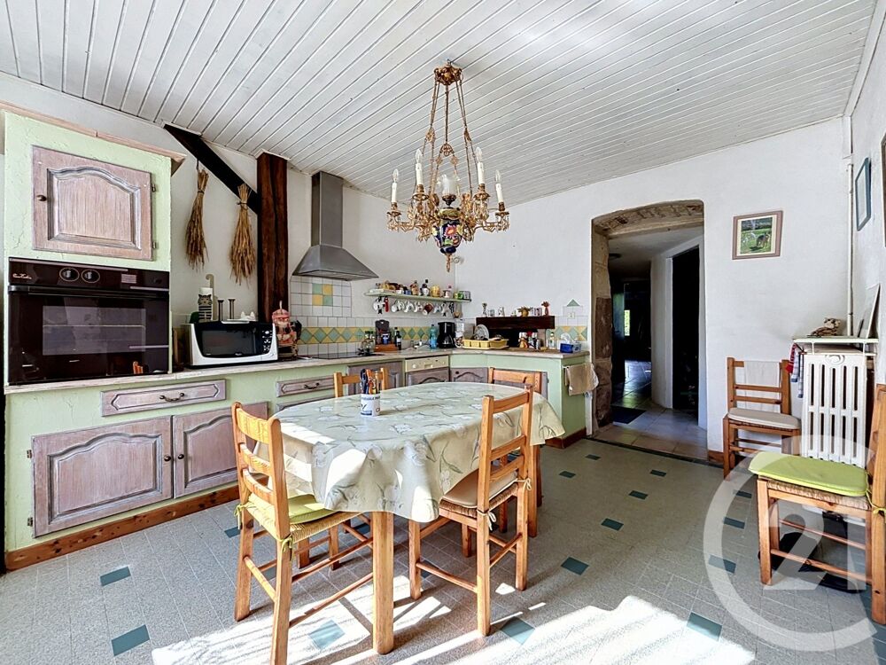 Maison 6 pièces 180 m² · à Quers · 180 m² · 160 000 €