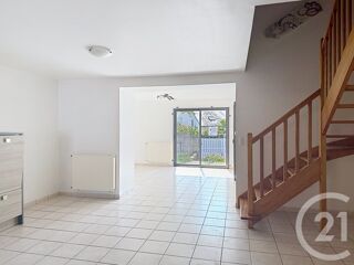  Maison à louer 5 pièces 111 m²