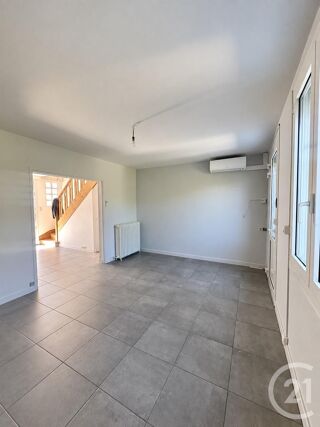  Maison à louer 4 pièces 107 m²
