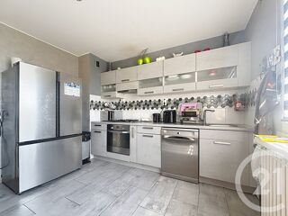  Maison à louer 7 pièces 160 m²