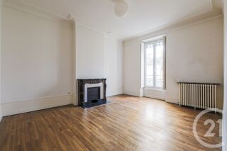  Appartement � vendre 2 pi�ces 77 m�