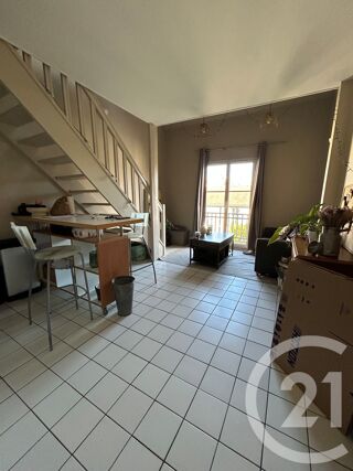  Appartement à louer 2 pièces 34 m²