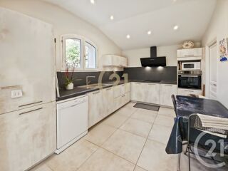  Maison � vendre 4 pi�ces 165 m�