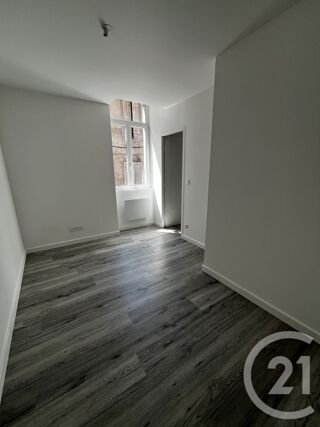  Appartement à louer 2 pièces 27 m²