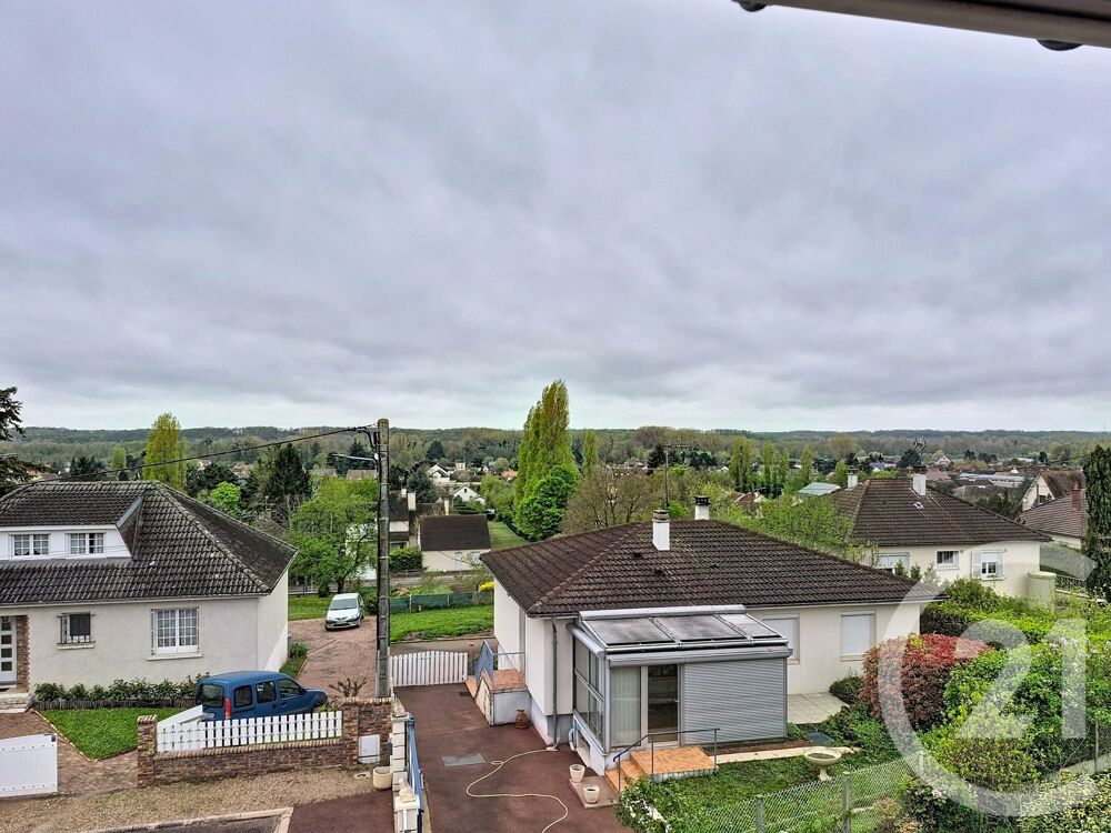 Découvrez cette magnifique maison de 8 pièces, située da....