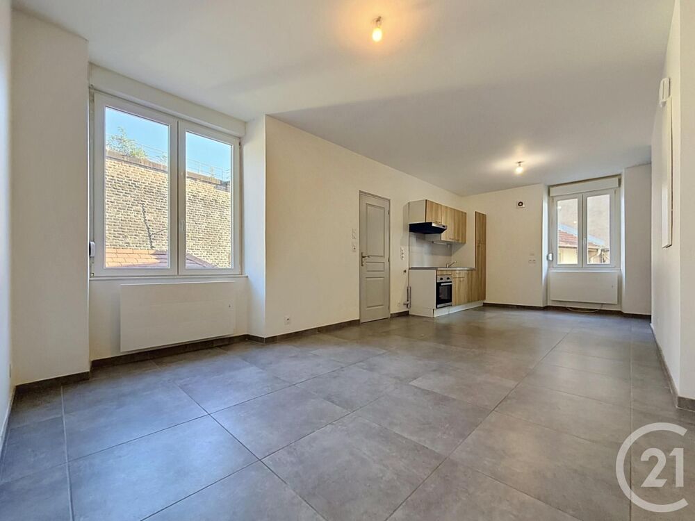 location Appartement - 3 pièce(s) - 73 m² Ronchamp (70250)