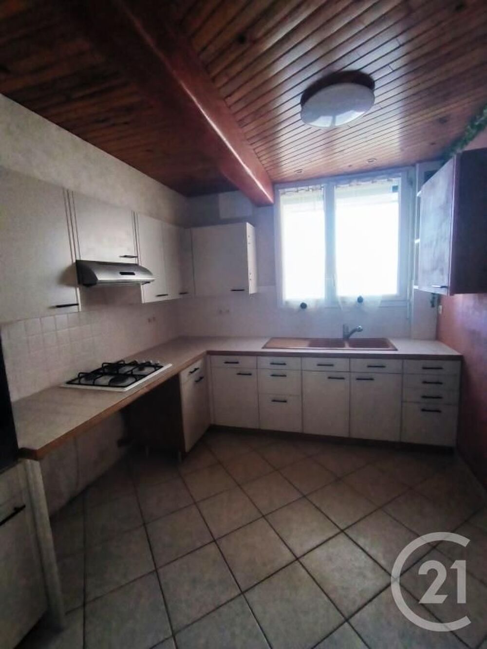 location Appartement - 3 pièce(s) - 63 m² Chilly-Mazarin (91380)