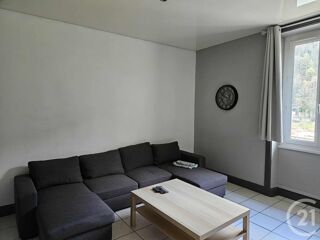  Appartement � louer 4 pi�ces 71 m�