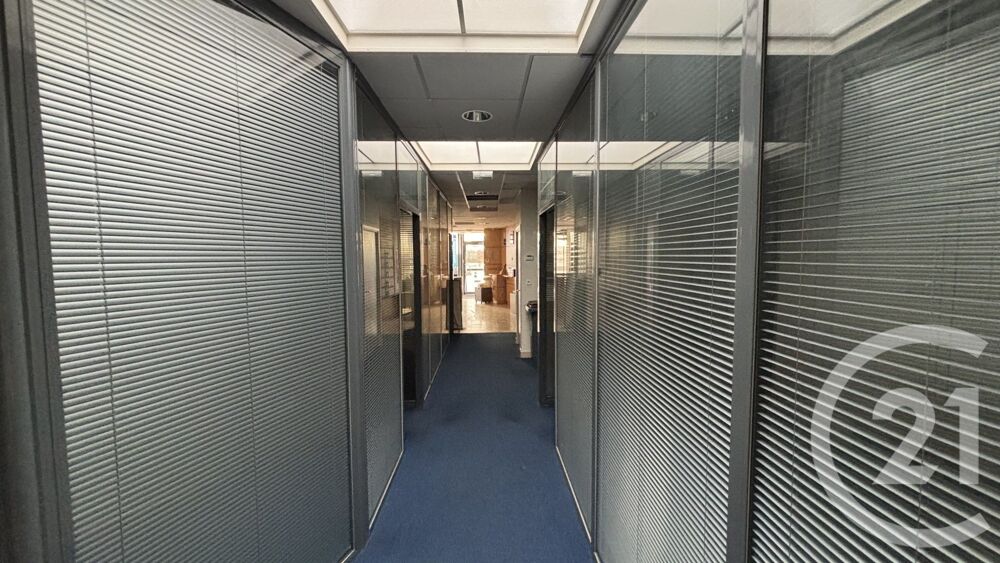 vente Maison - 15 + pièce(s) - 211 m² Saint-Quentin (02100)