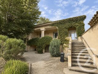  Maison à louer 4 pièces 180 m²
