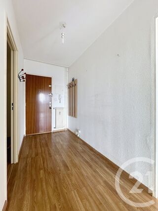  Appartement à louer 2 pièces 55 m²