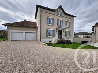  Maison à louer 6 pièces 181 m²