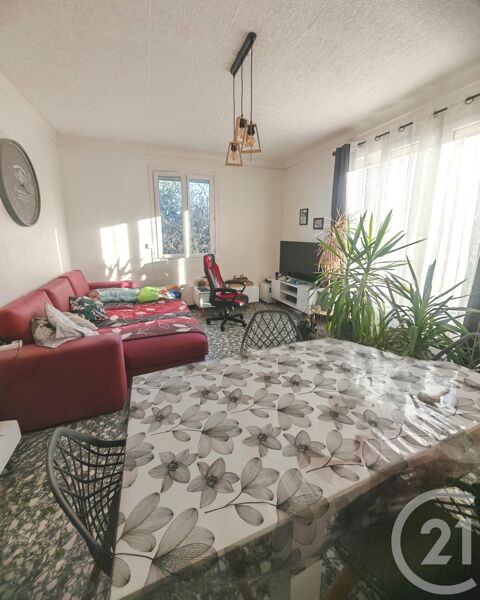   Location Appartement Appartement - 4 pi�ce(s) - 84 m�