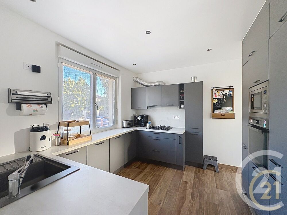 vente Maison - 5 pièce(s) - 179 m² Montigny-sur-Loing (77690)