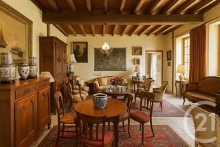  Maison  vendre 6 pices 253 m