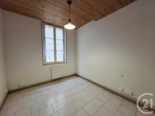  Appartement à louer 5 pièces 81 m²