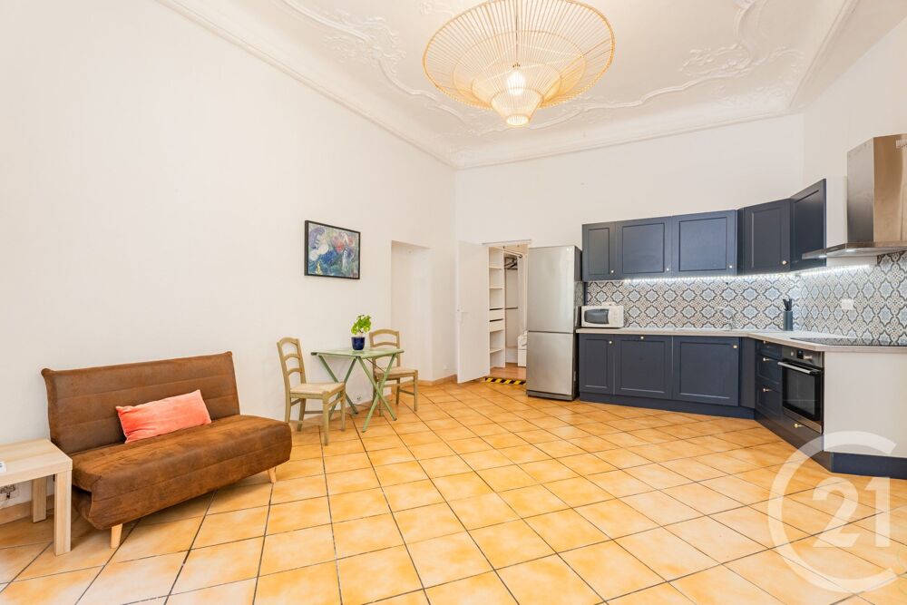 VIEUX NICE Au c½ur du Vieux-Nice, à seulement quelq....