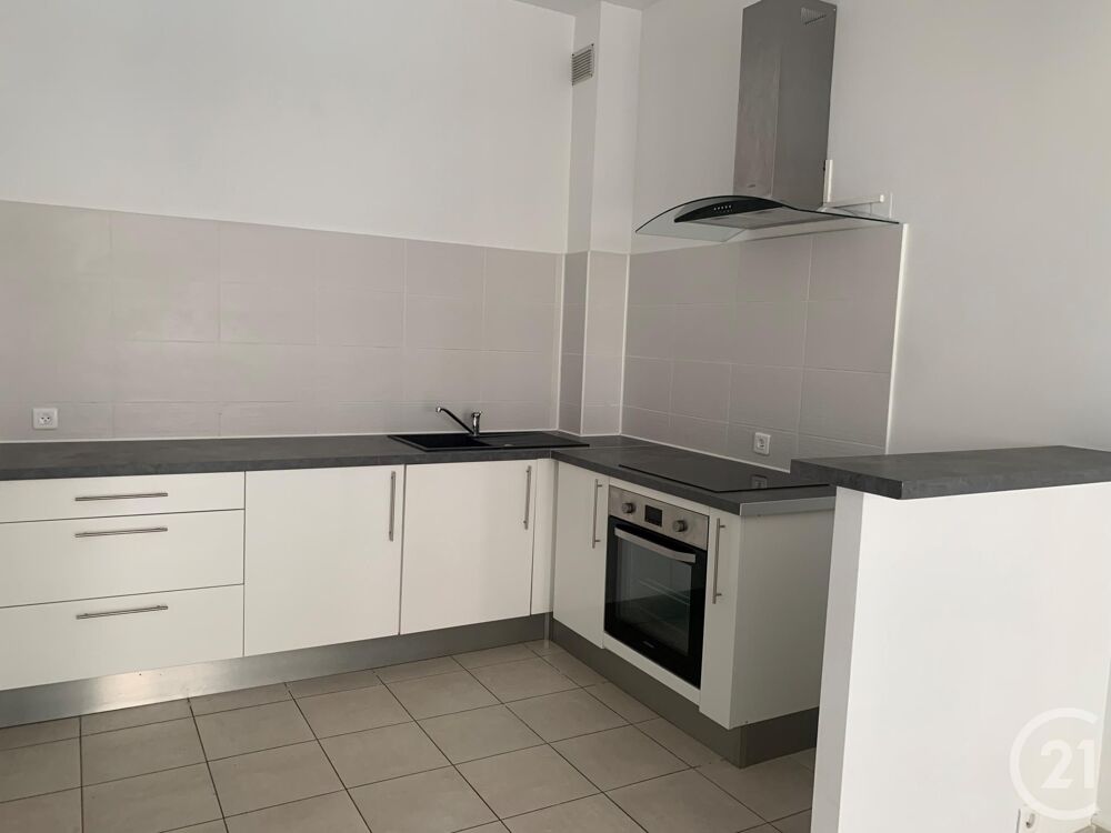 location Appartement - 2 pièce(s) - 49 m² Les Angles (30133)