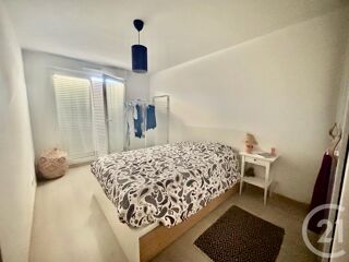  Appartement à louer 2 pièces 55 m²