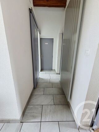  Appartement à louer 3 pièces 66 m²