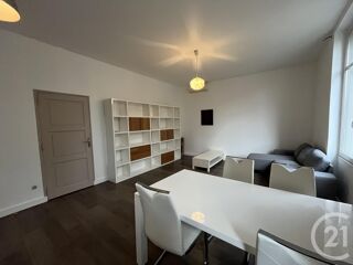  Appartement à louer 3 pièces 67 m²