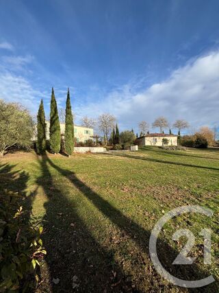  Maison � vendre 9 pi�ces 335 m�