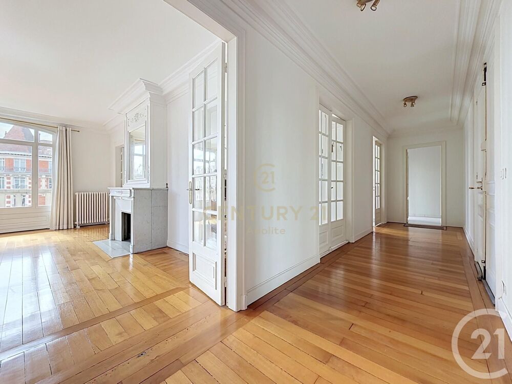 vente Appartement - 8 pièce(s) - 220 m² La Madeleine (59110)