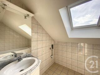 Appartement � louer 4 pi�ces 80 m�