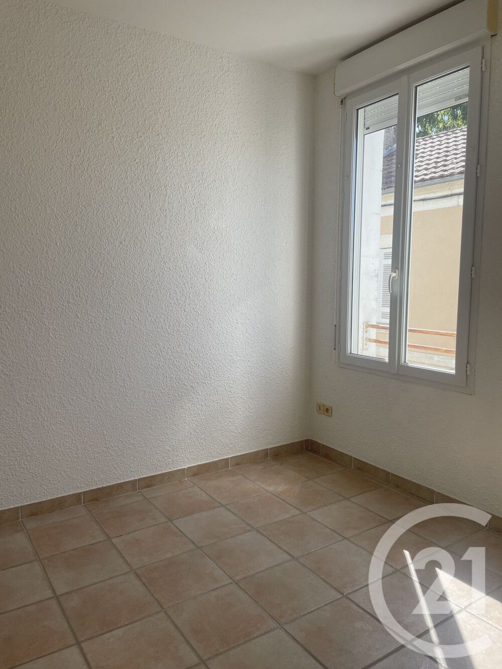 location Appartement - 2 pièce(s) - 32 m² Montpon-Ménestérol (24700)