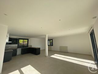  Maison à louer 5 pièces 147 m²