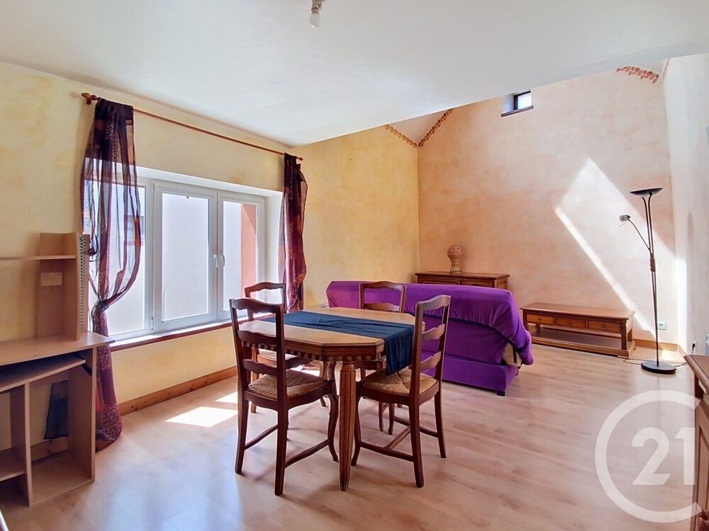 Située à Montbozon , compromis maison appartement . ....