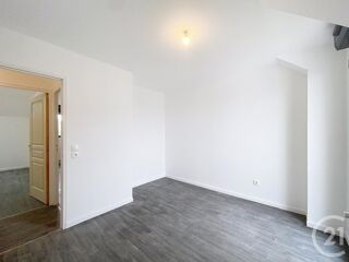  Maison à louer 4 pièces 79 m²