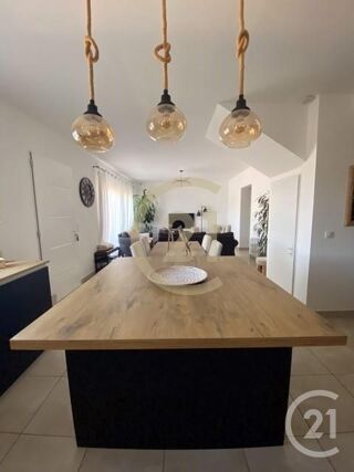  Maison à louer 4 pièces 95 m²