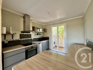  Appartement à louer 3 pièces 60 m²