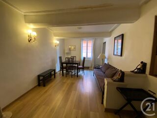  Appartement à louer 2 pièces 45 m²