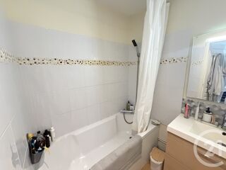  Appartement à louer 3 pièces 56 m²
