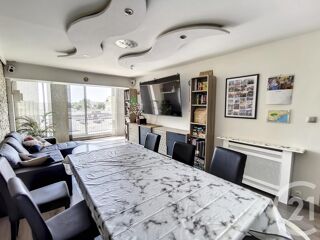  Appartement à louer 3 pièces 56 m²
