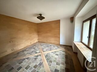  Maison  vendre 8 pices 316 m