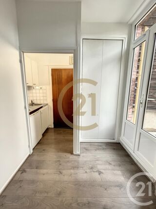  Appartement à louer 1 pièce 19 m²
