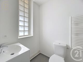  Appartement à louer 1 pièce 32 m²