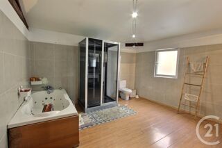  Maison  vendre 6 pices 308 m