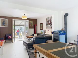  Maison � vendre 6 pi�ces 203 m�
