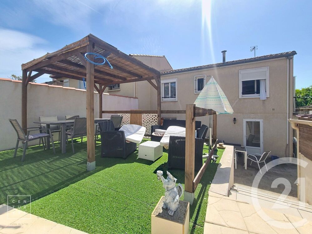 MAISON 3 FACES SUR TERRAIN DE 461M2, PISCINE ET GRAND GA....