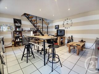  Maison � vendre 12 pi�ces 240 m�