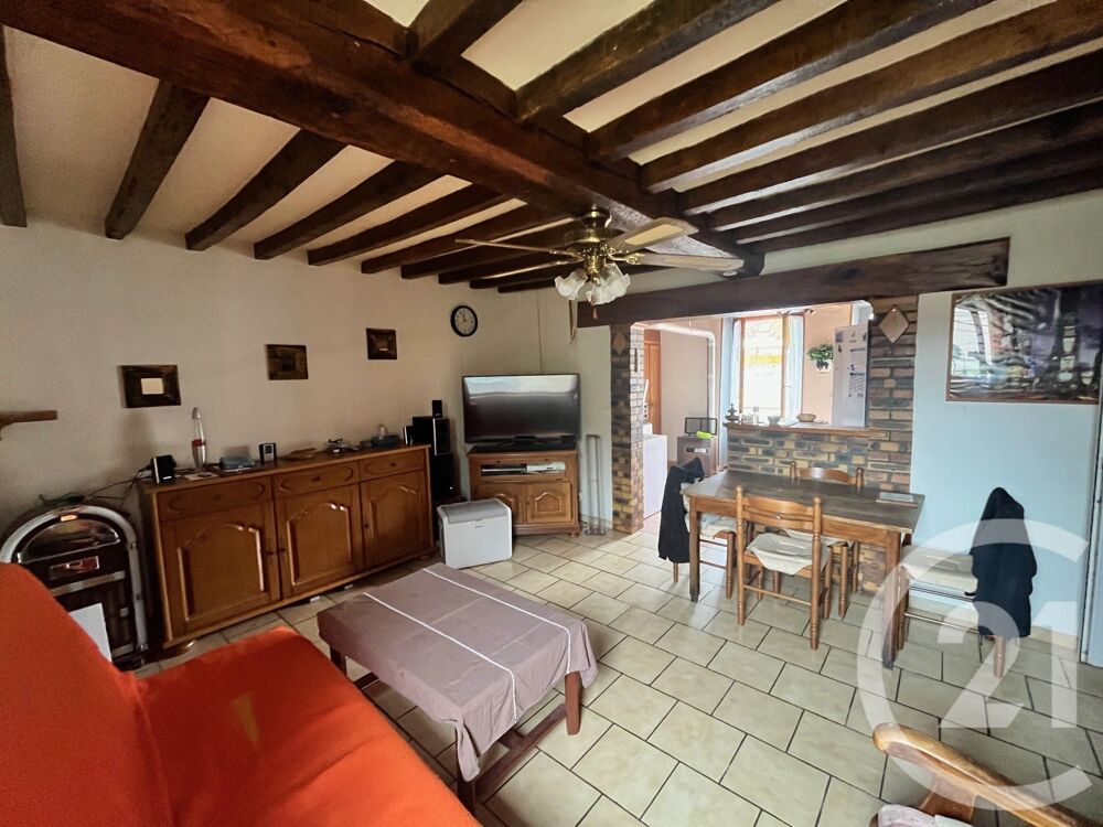Découvrez cette maison de village de 118 m², avec son ja....
